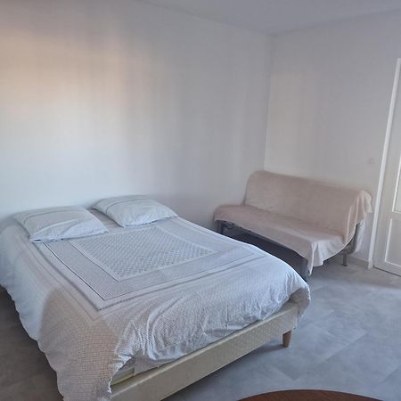 Joli Appartement Centre Saint-Raphael Piscine Chambre photo