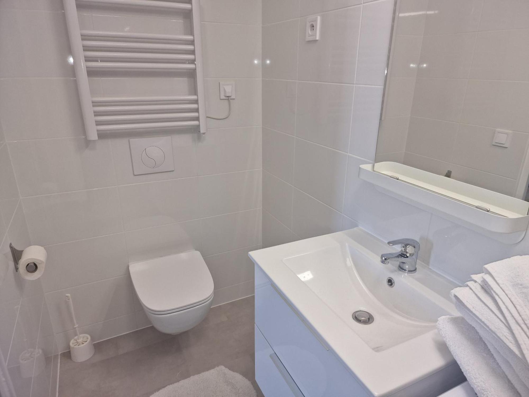 Joli Appartement Centre Saint-Raphael Piscine Extérieur photo