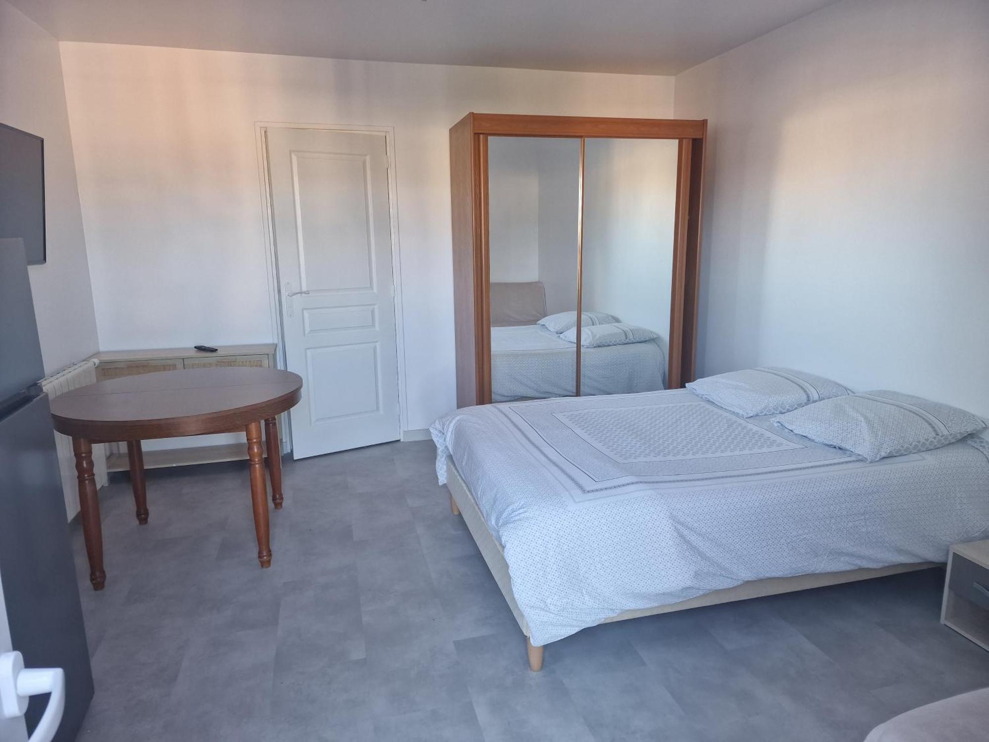 Joli Appartement Centre Saint-Raphael Piscine Extérieur photo